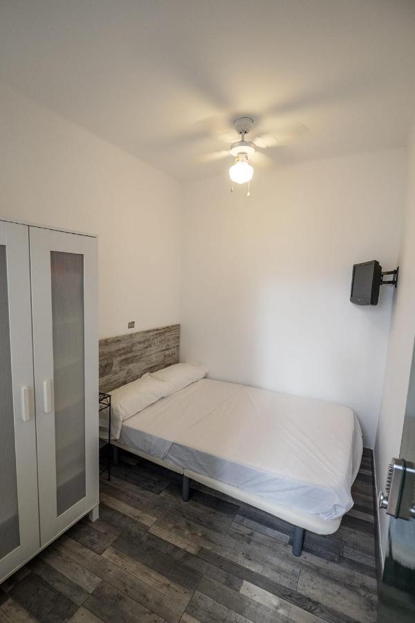 L'Hostalet Guesthouse Пинеда-де-Мар Экстерьер фото