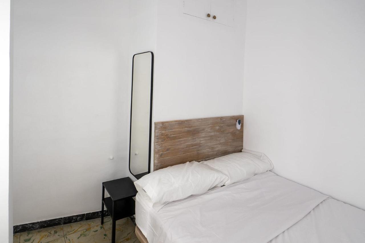 L'Hostalet Guesthouse Пинеда-де-Мар Экстерьер фото