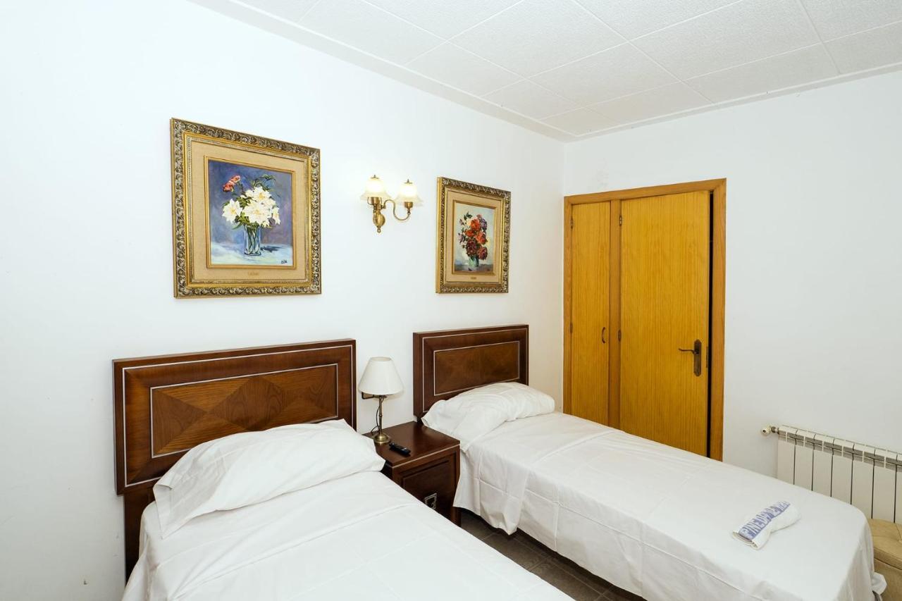 L'Hostalet Guesthouse Пинеда-де-Мар Экстерьер фото